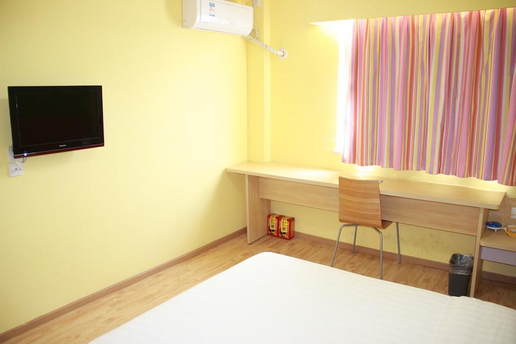 7Days Inn Dalian Gangwan Square Station Port 외부 사진
