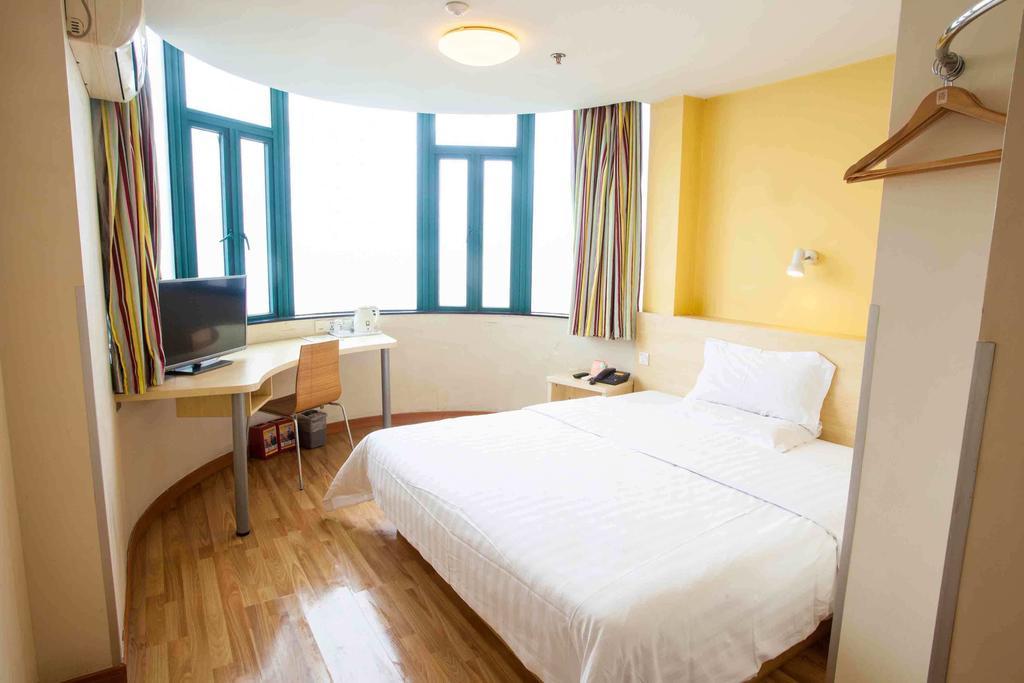 7Days Inn Dalian Gangwan Square Station Port 객실 사진